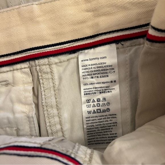 Tommy Hilfiger Men's Essential 10" Solid Cargo Shorts in Stone Size 30 - Picture 9 of 10